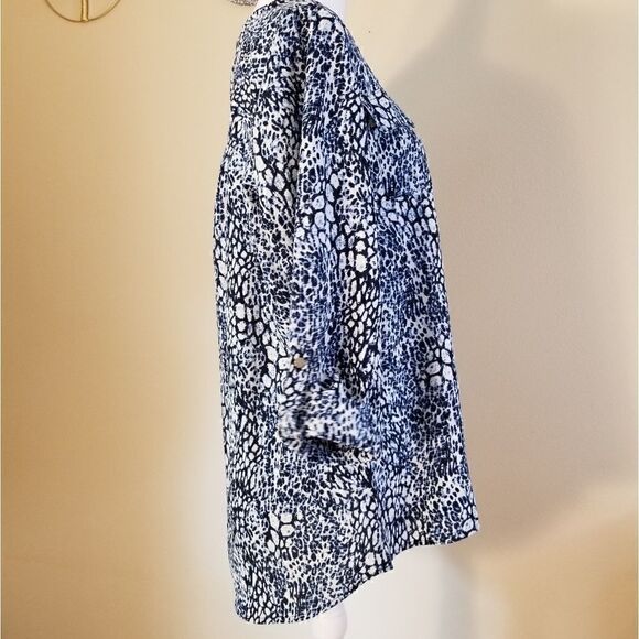 NWT! Cathy Daniels 3/4 Sleeve Zip Neckline Top Med - Picture 4 of 13